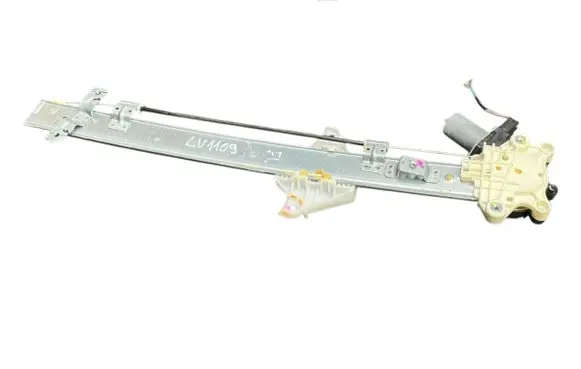 Suzuki Celerio Front door manual window regulator 8346084M00