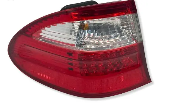 Mercedes-Benz E W211 Rear/tail lights A2118201564