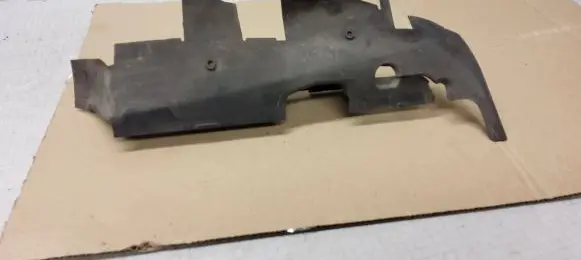 Audi A4 S4 B5 8D Intercooler air guide/duct channel 8D0121283B