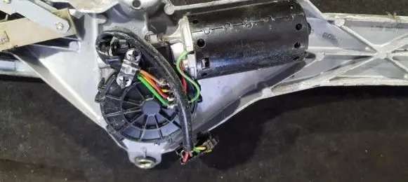 Mercedes-Benz S W220 Wiper motor 0580008232 0390241435