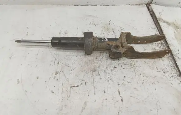 Volkswagen Touareg I Front shock absorber/damper 7L6412021M 7L6413031L