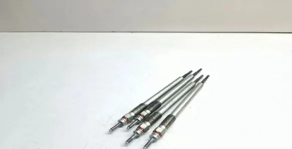 Toyota RAV 4 (XA30) Glow plug 1985026022