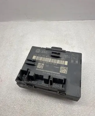 Audi A4 S4 B8 8K Door control unit/module 4F0959795M 8K0959795B