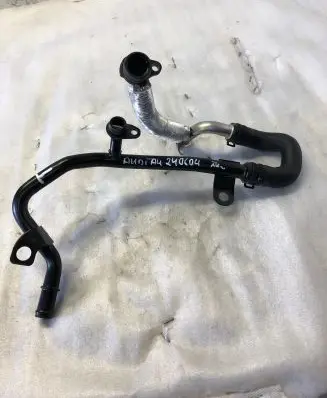 Audi A4 S4 B9 8W Engine coolant pipe/hose 06n121085d