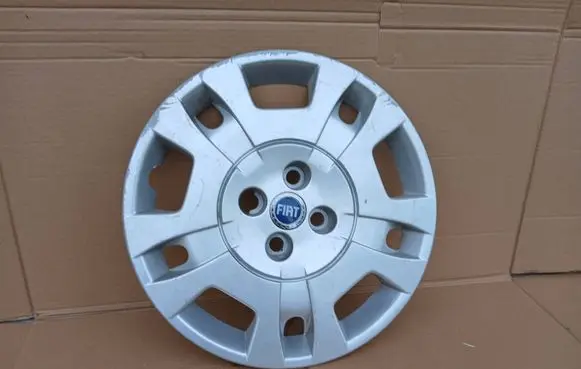 Fiat Doblo R15 wheel hub/cap/trim 51718117