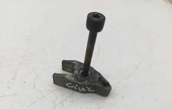 Honda Civic Fuel Injector clamp holder