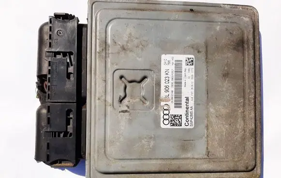 Audi A1 Engine control unit/module 03L906023KN 5WP42885AA