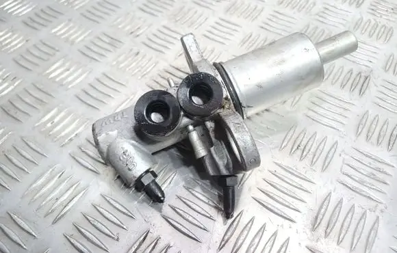 Audi A6 S6 C6 4F Master brake cylinder