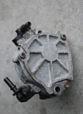 Citroen C4 Grand Picasso Vacuum pump 9804021880