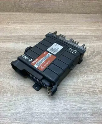 Volkswagen PASSAT B4 Engine control unit/module ECU 443907311 0261200251