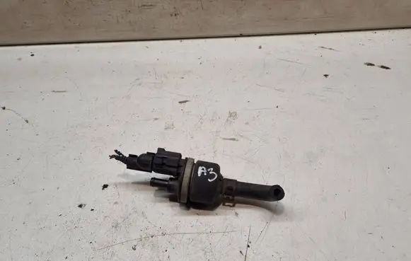 Audi A3 S3 8P Vacuum valve 051133459A