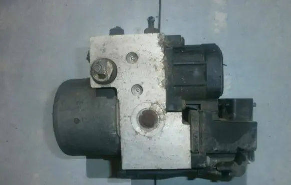 Renault Scenic I ABS Pump 7700423034 7700110028