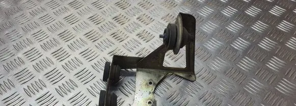 Volkswagen Touareg I ABS pump bracket 7L0614125