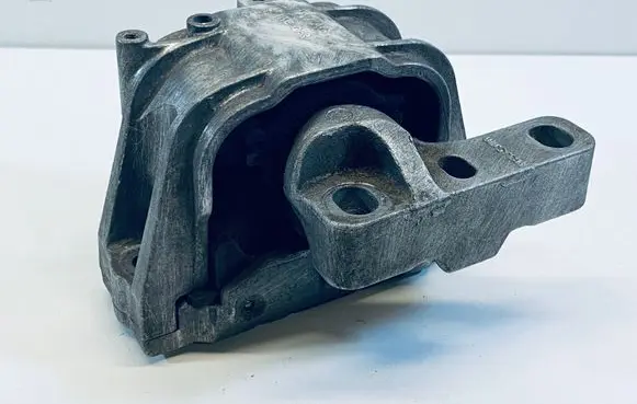 Volkswagen Golf Plus Engine mount bracket 1K0199262AS