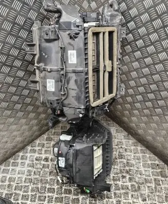 Jaguar XK - XKR Interior heater climate box assembly 6w8319b555al