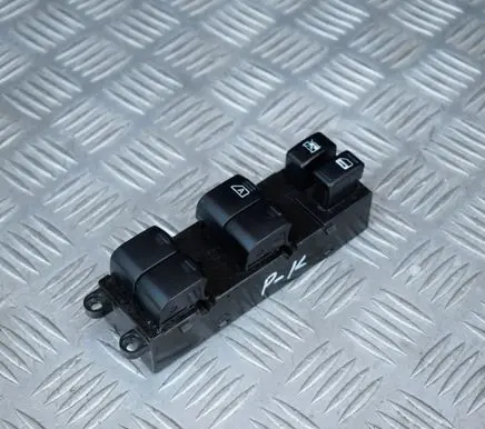 Subaru Forester SH Electric window control switch F09157447
