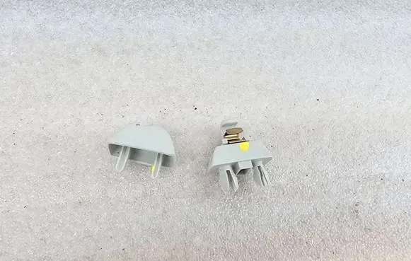 Sun visor clip/hook/bracket