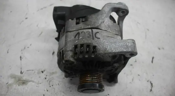 BMW 3 F30 F35 F31 Generator/alternator 1042106332 7605060 14V170A
