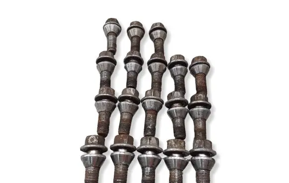 Volvo XC60 Nuts/bolts 