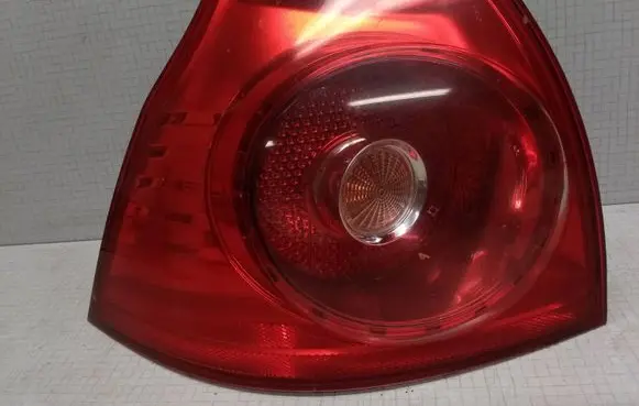 Volkswagen Golf V Rear/tail lights 1K6945095N 02S28490102