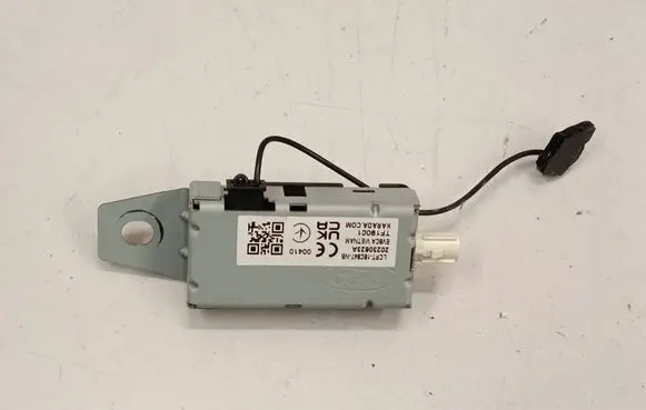 Ford Kuga III Aerial antenna amplifier LCPT18C847NB