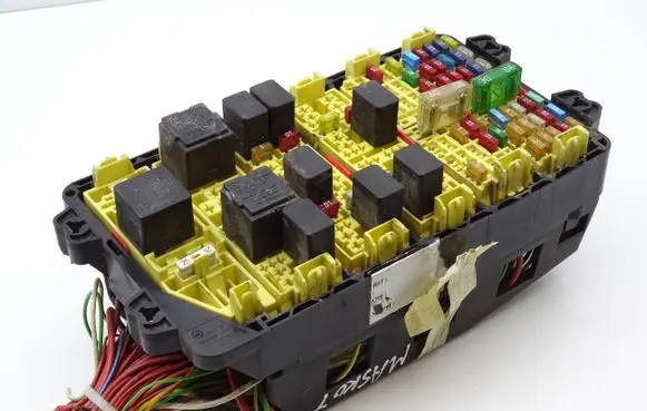 Renault Mascott Fuse box set 504085501 504085258 2849122