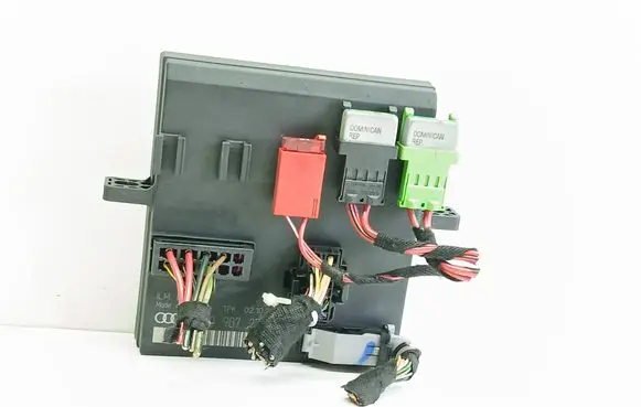 Audi A4 S4 B6 8E 8H Comfort/convenience module 8E0907279E 00001533A3