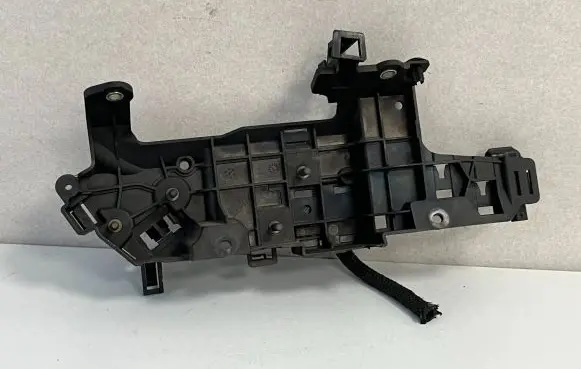 BMW 7 F01 F02 F03 F04 Other engine bay part 7823478 7805152 6244041