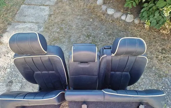 Land Rover Range Rover L322 Second row seats 