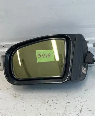 Mercedes-Benz E W210 Front door electric wing mirror 331009 2108108316