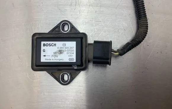 Toyota Avensis T250 ESP acceleration yaw rate sensor 0265005297 8918302020 5013060