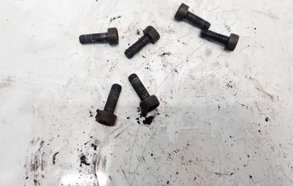 Ford Focus Nuts/bolts 