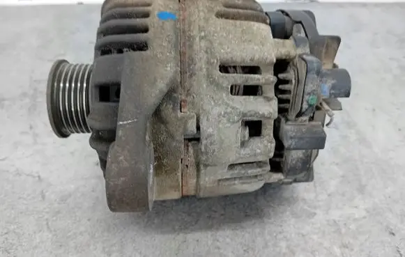 Alfa Romeo 147 Generator/alternator 51742335