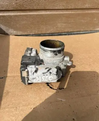 Land Rover Discovery Sport Throttle valve G4D39F991AA F251