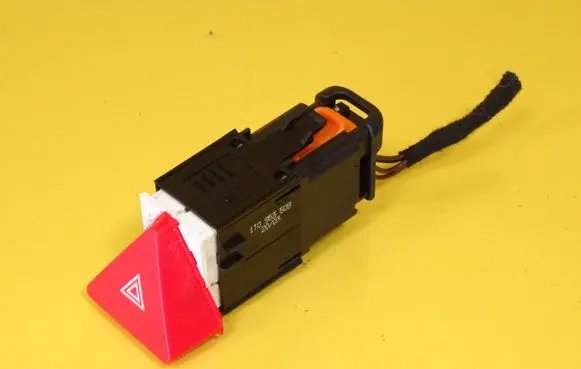 Volkswagen Touran I Hazard light switch 1T0953509