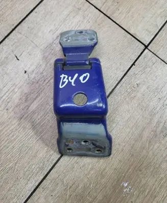 Mercedes-Benz Vito Viano W639 Loading door upper hinge A6397400337