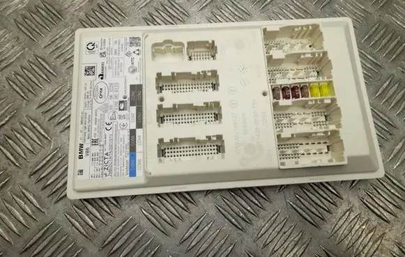 BMW 5 G60 G61 Comfort/convenience module 5B8E925
