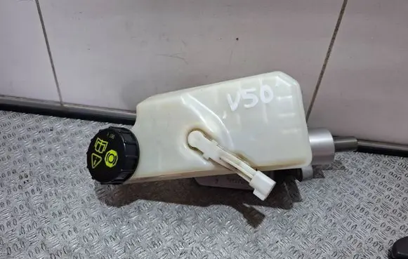 Volvo V50 Master brake cylinder 350886551
