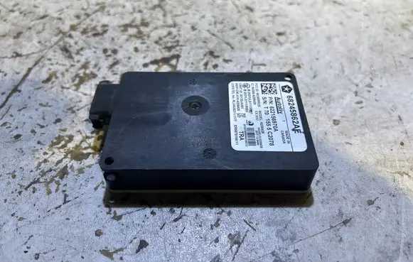 Dodge Challenger Blind spot module 68245862AE 622156970A 1555C2078