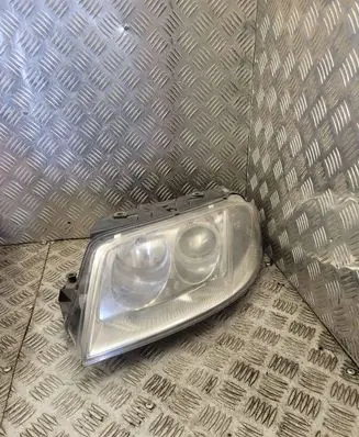 Volkswagen PASSAT B5.5 Headlight/headlamp 3B0941015AR