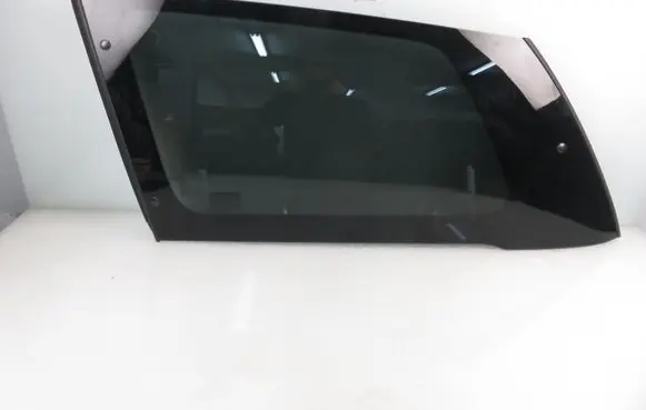 Toyota Previa (XR30, XR40) II Rear side window 