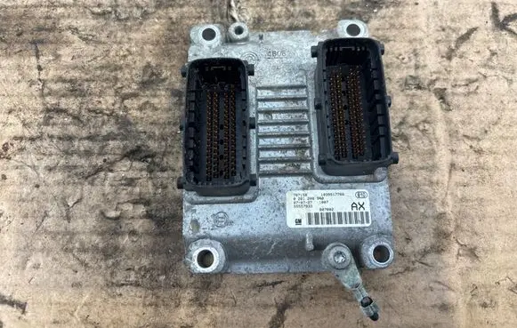 Opel Corsa D Engine control unit/module 1039S17766 55557933 0261208940