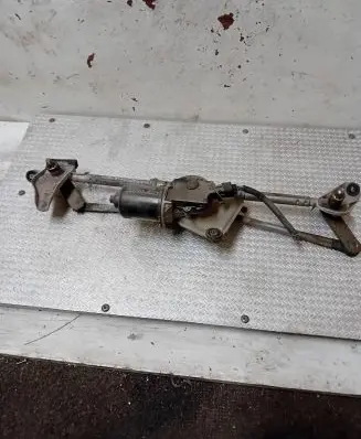 Toyota RAV 4 (XA20) Front wiper linkage and motor 8511042130 1592004842