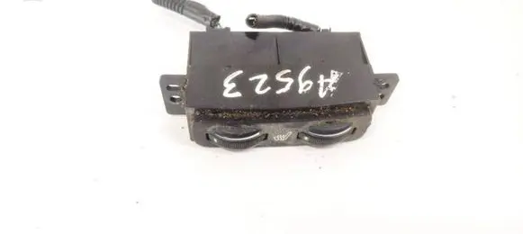 Toyota Avensis T250 Seat heating switch 453417