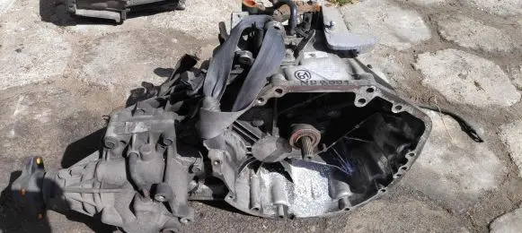 Renault Koleos I Manual 5 speed gearbox ND8001