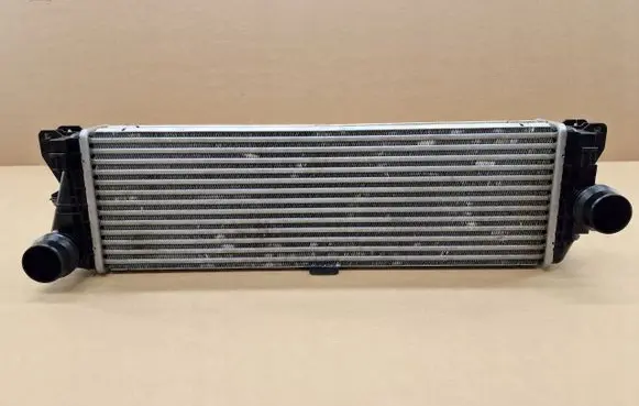Mercedes-Benz Sprinter W907 W910 Intercooler radiator