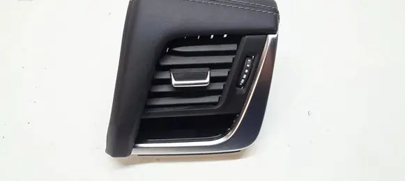 Nissan Qashqai J12 Dashboard side air vent grill/cover trim 687606UA1A 682T06UA0A 684RA6UA0A