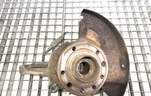 Opel Signum Front wheel hub spindle knuckle