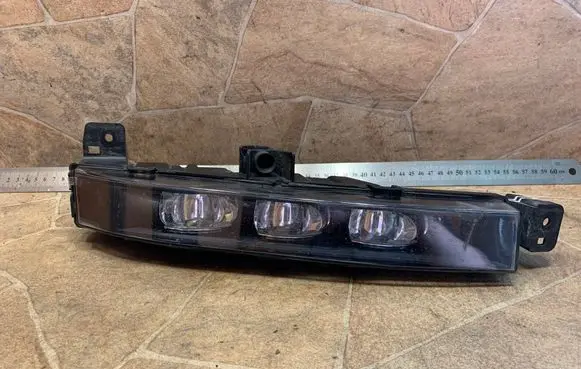 BMW 7 G11 G12 Front fog light 7342953