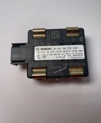 Mercedes-Benz C W205 Distronic sensor radar A0009058913 0203303790 39R15832